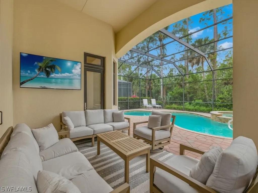 18091 Lagos Way Naples FL 34110