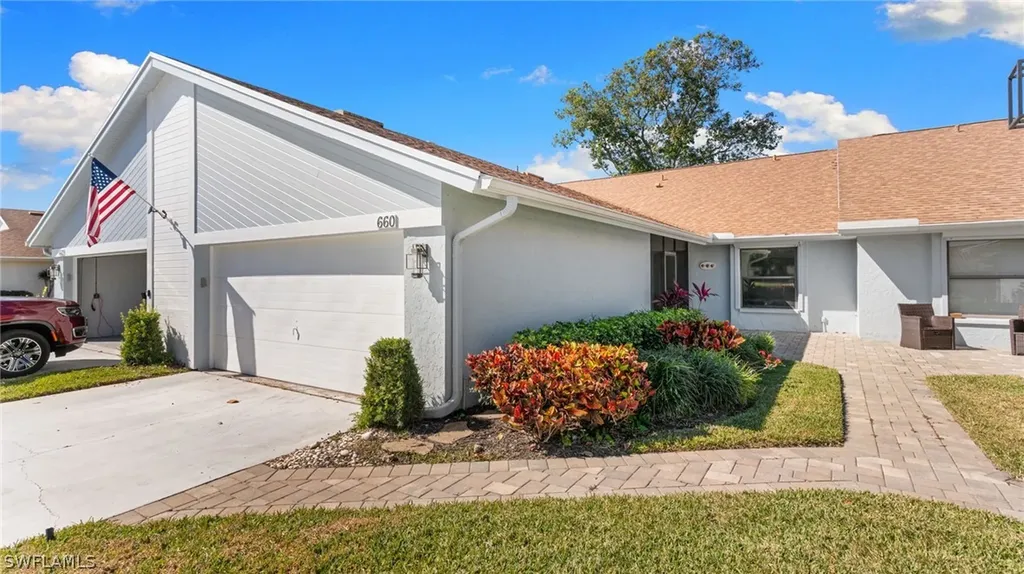 660 Kings Way Naples FL 34104