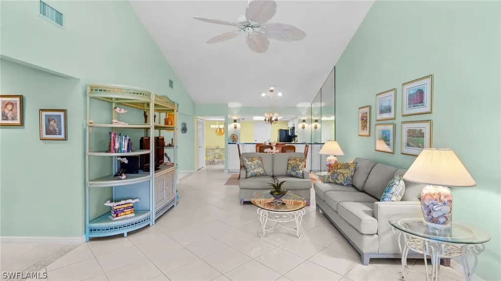 660 Kings Way Naples FL 34104