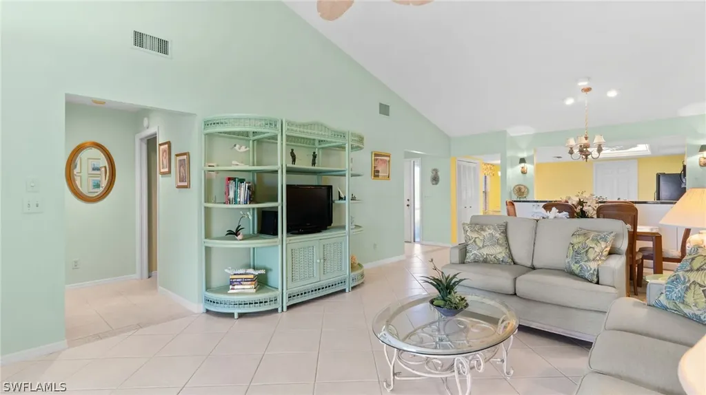 660 Kings Way Naples FL 34104