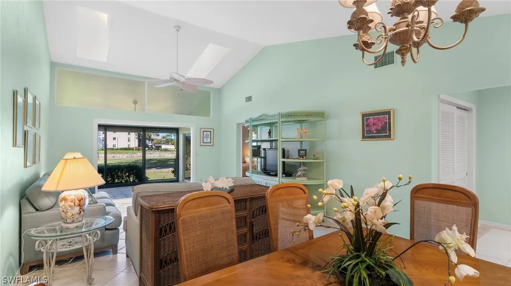 660 Kings Way Naples FL 34104