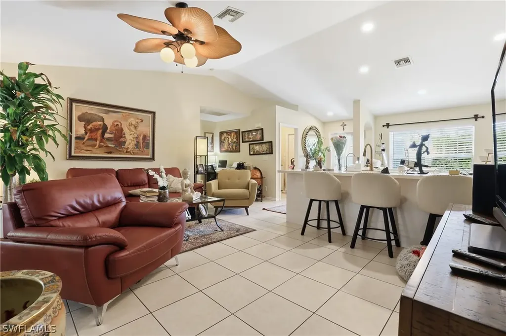 2207 NE 28th Street Cape Coral FL 33909