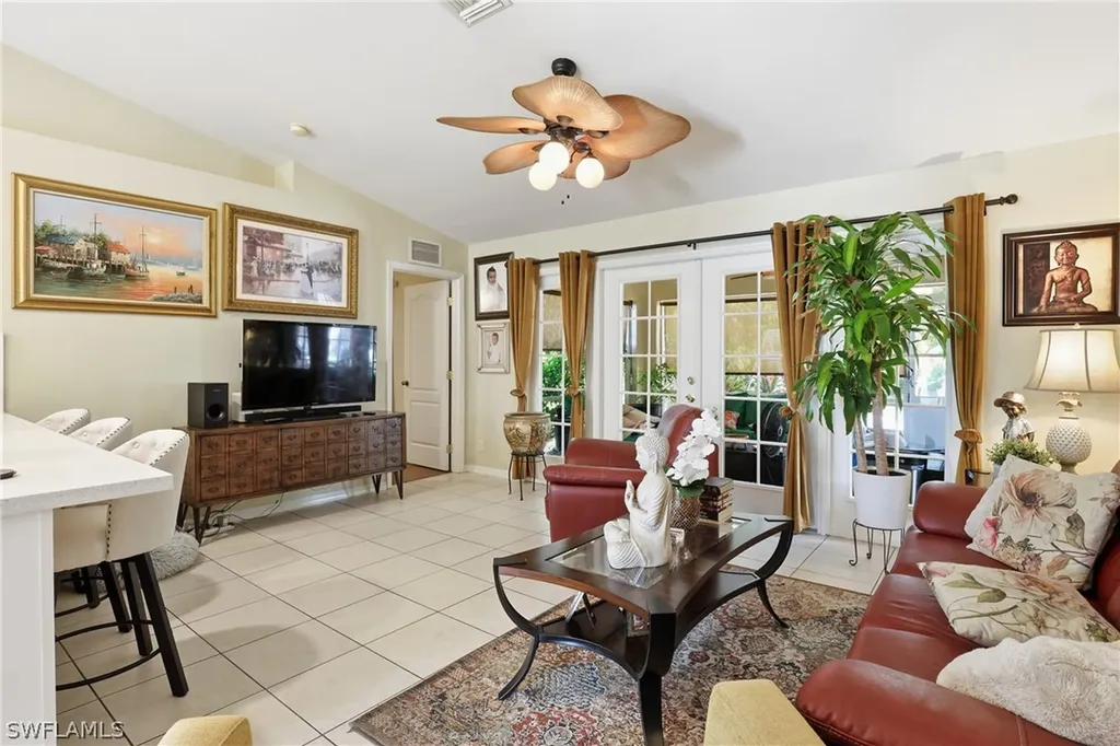 2207 NE 28th Street Cape Coral FL 33909