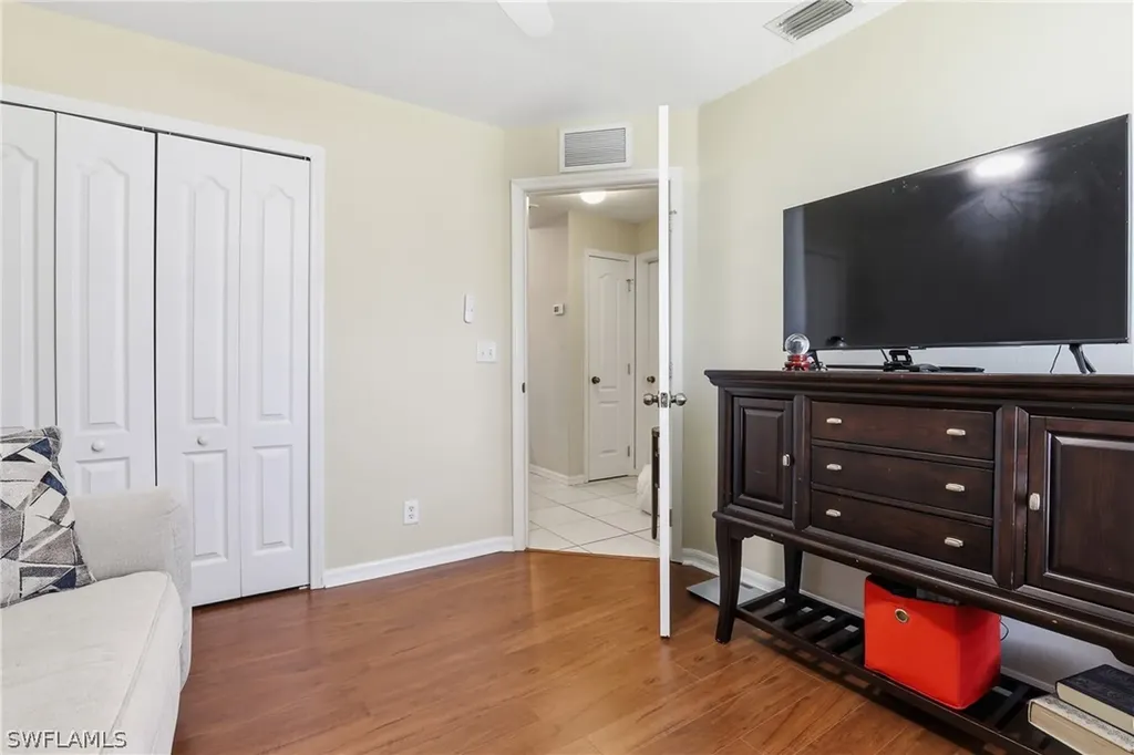 2207 NE 28th Street Cape Coral FL 33909
