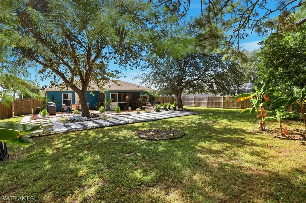 2207 NE 28th Street Cape Coral FL 33909