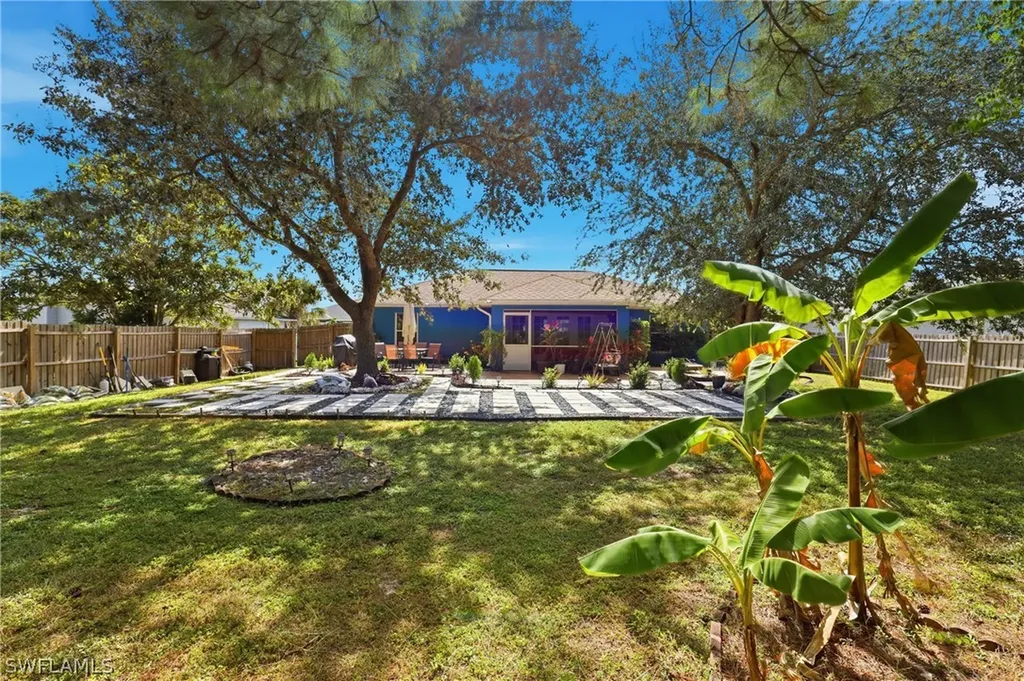 2207 NE 28th Street Cape Coral FL 33909