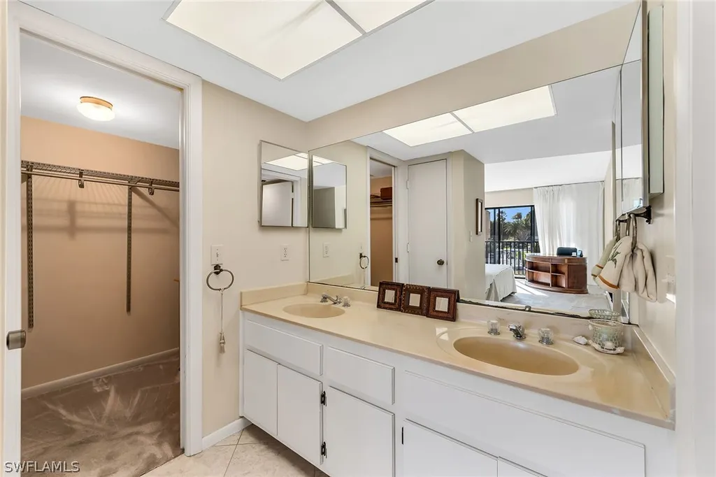 881 Panama Court Marco Island FL 34145