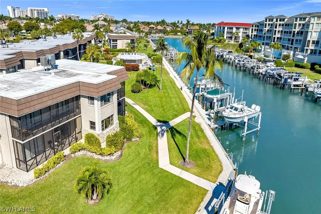 881 Panama Court Marco Island FL 34145