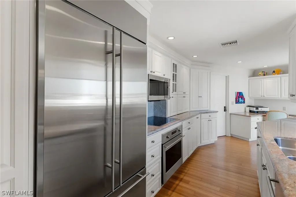 9051 Gulf Shore Drive Naples FL 34108