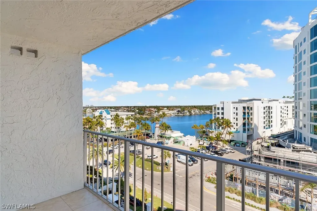 9051 Gulf Shore Drive Naples FL 34108