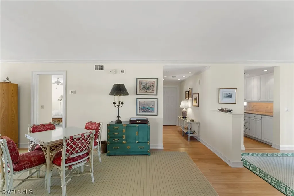 9051 Gulf Shore Drive Naples FL 34108