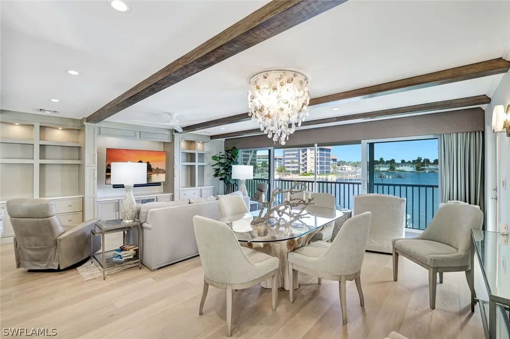 2850 Gulf Shore Boulevard N Naples FL 34103