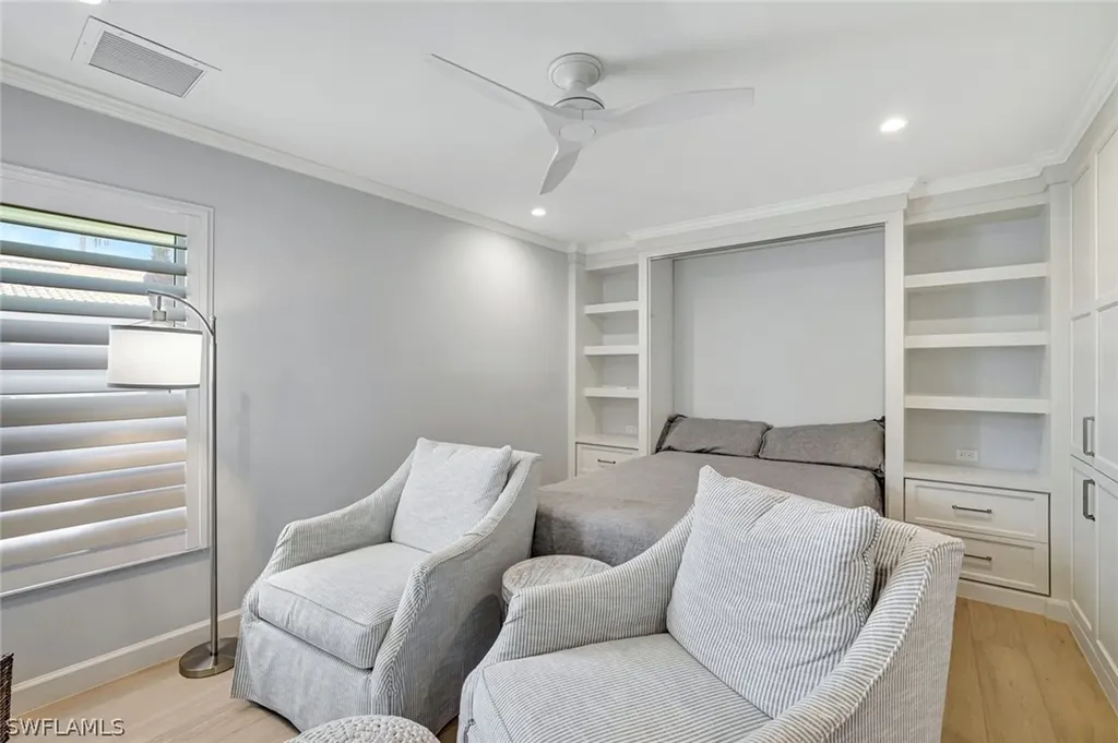 2850 Gulf Shore Boulevard N Naples FL 34103