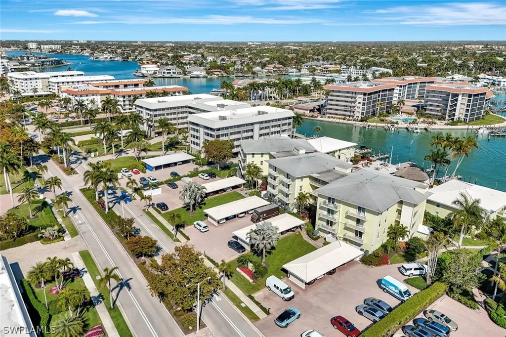 2850 Gulf Shore Boulevard N Naples FL 34103