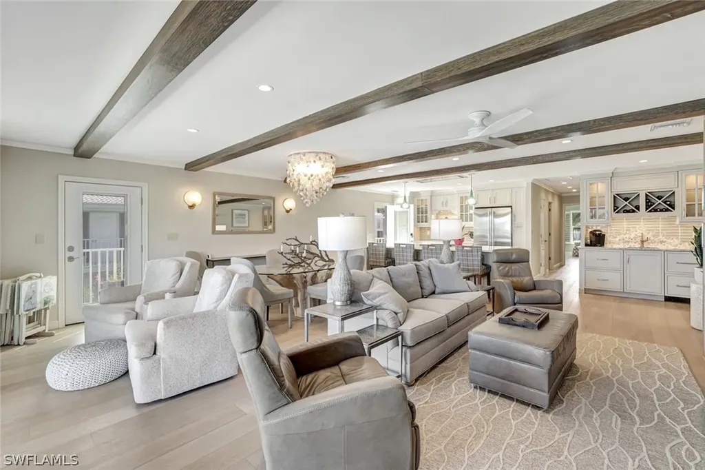 2850 Gulf Shore Boulevard N Naples FL 34103