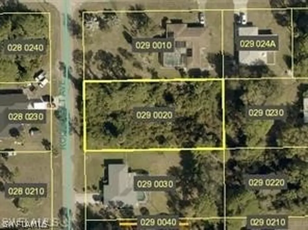 220 Roosevelt Avenue Lehigh Acres FL 33936
