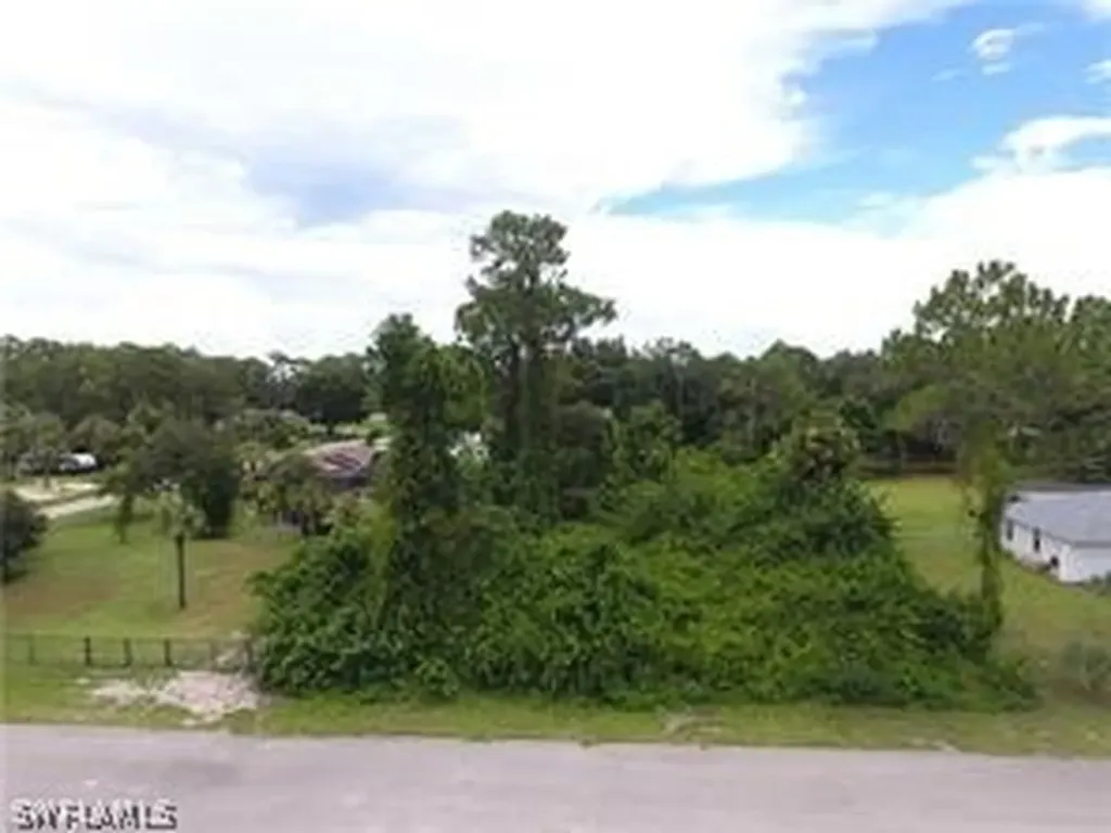 220 Roosevelt Avenue Lehigh Acres FL 33936