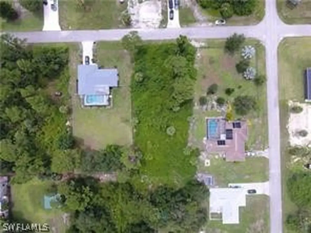220 Roosevelt Avenue Lehigh Acres FL 33936