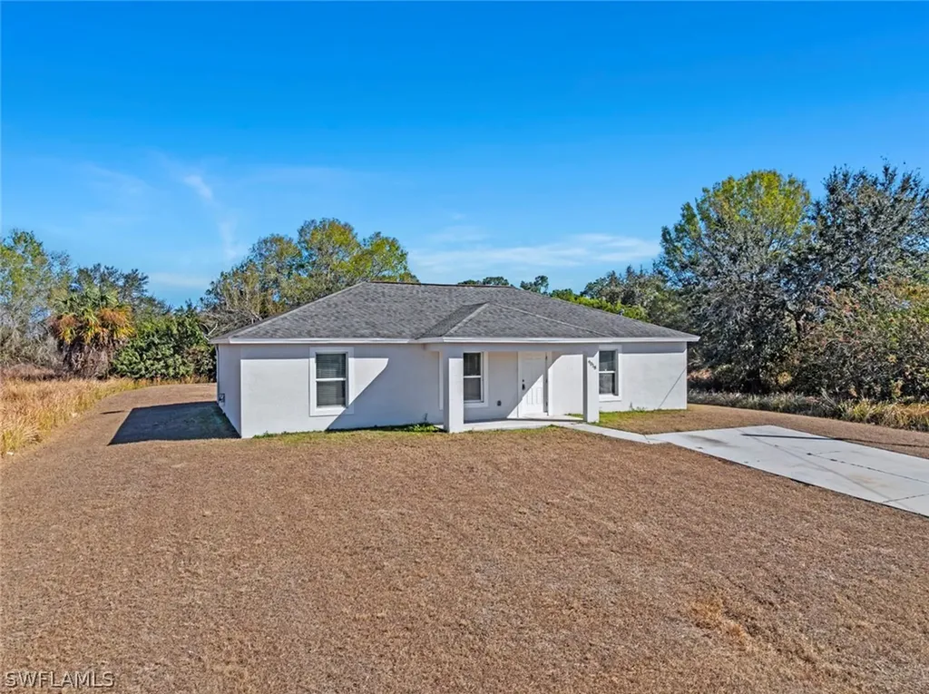 9018 Penny Circle Labelle FL 33935