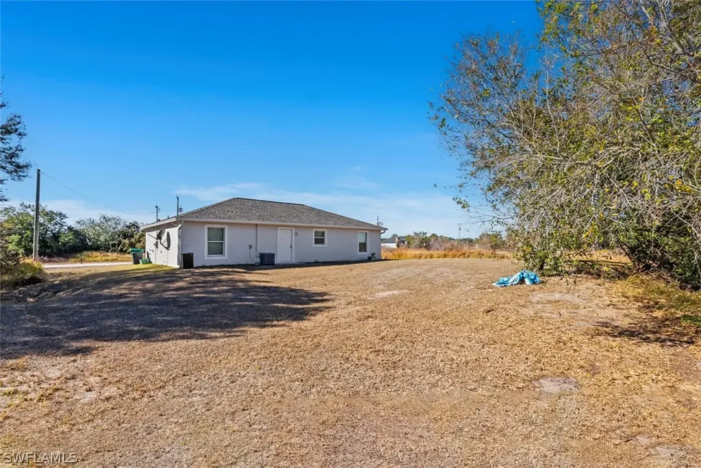 9018 Penny Circle Labelle FL 33935