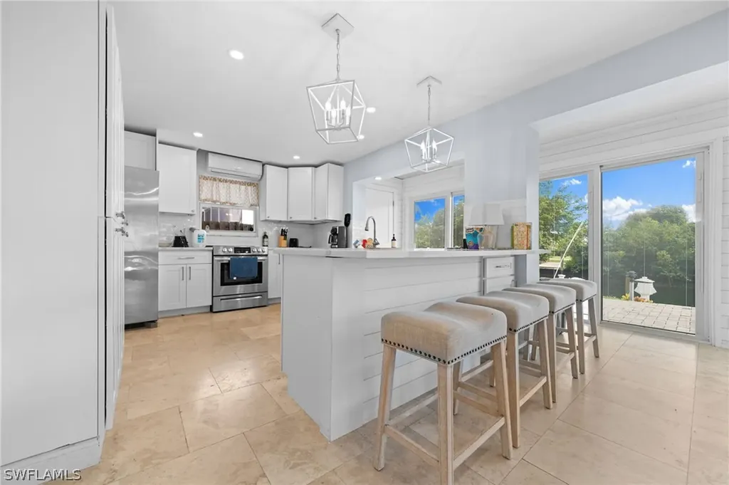 1360 Chesapeake Avenue Naples FL 34102