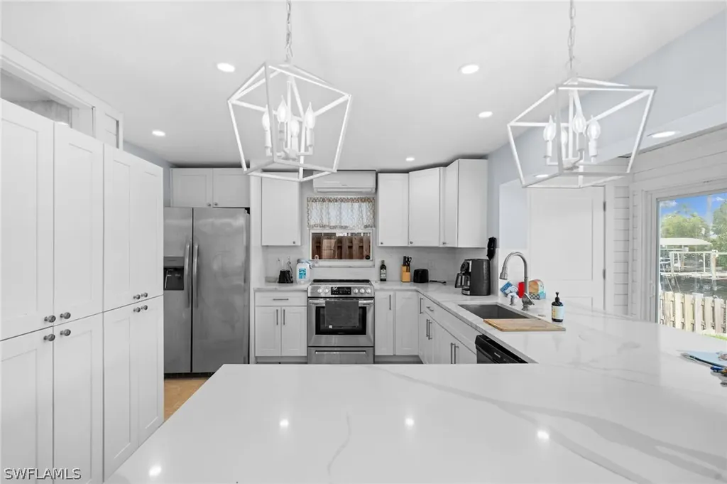 1360 Chesapeake Avenue Naples FL 34102
