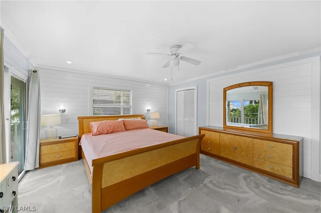 1360 Chesapeake Avenue Naples FL 34102