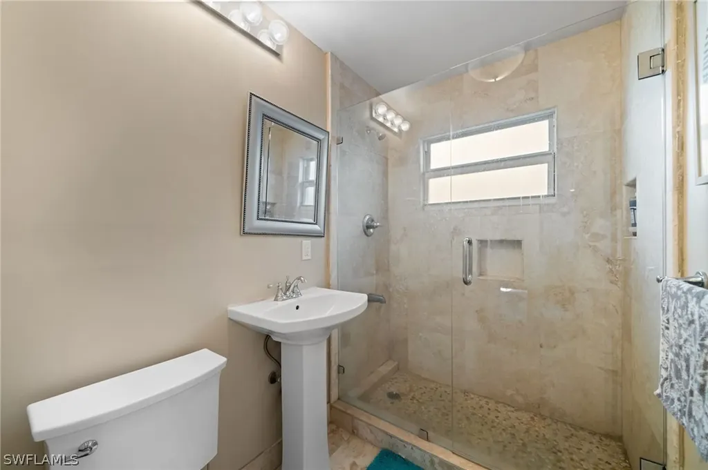 1360 Chesapeake Avenue Naples FL 34102