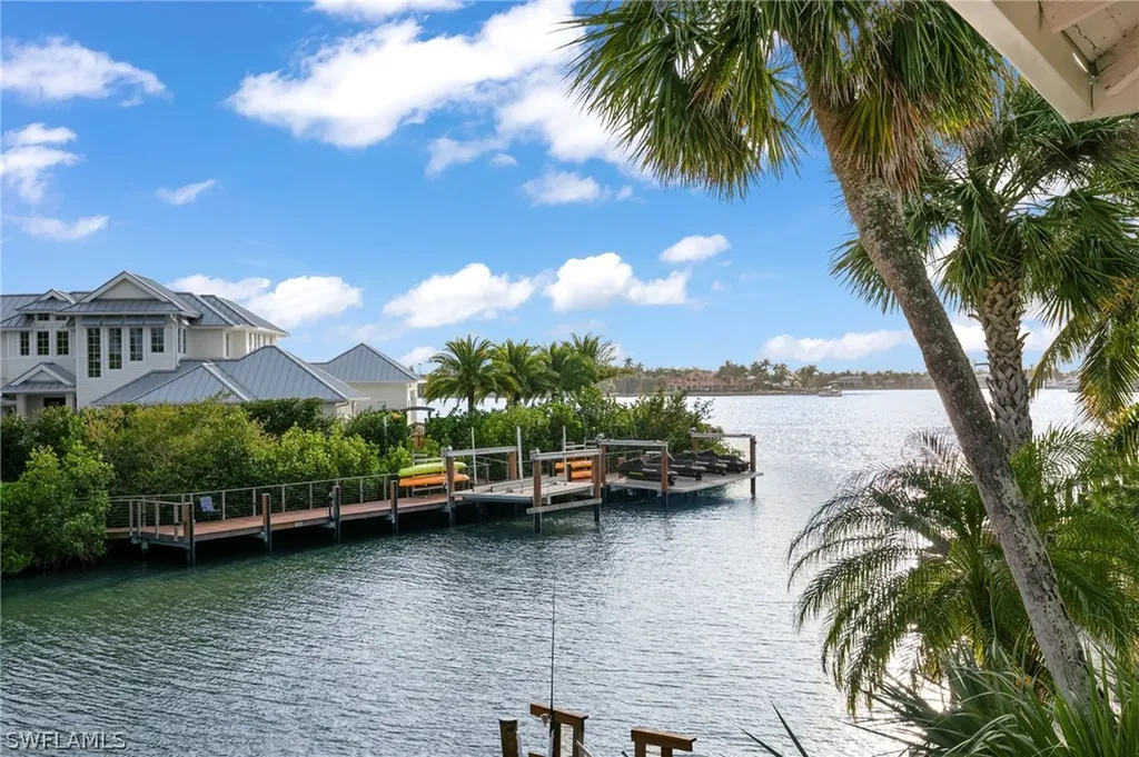 1360 Chesapeake Avenue Naples FL 34102