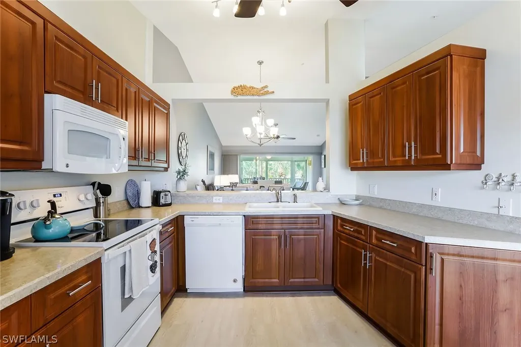9022 Michael Circle Naples FL 34113