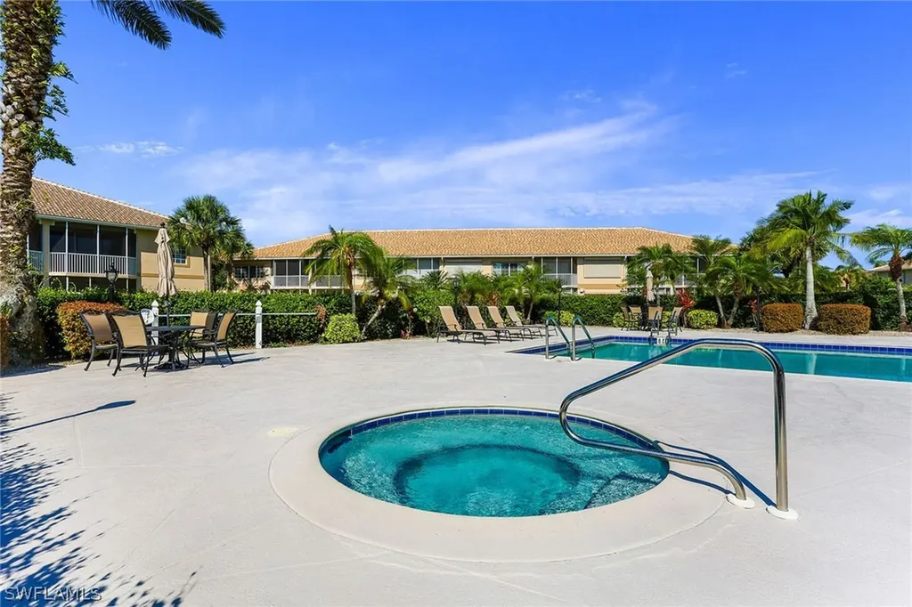 9022 Michael Circle Naples FL 34113