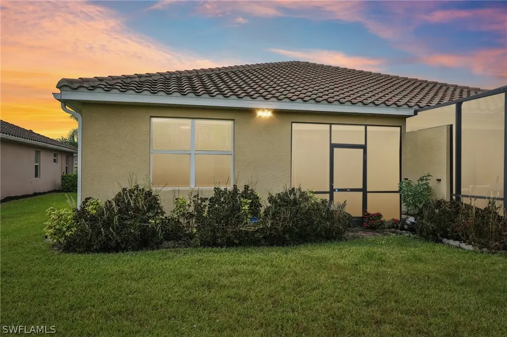 1751 Alameda Drive Naples FL 34120