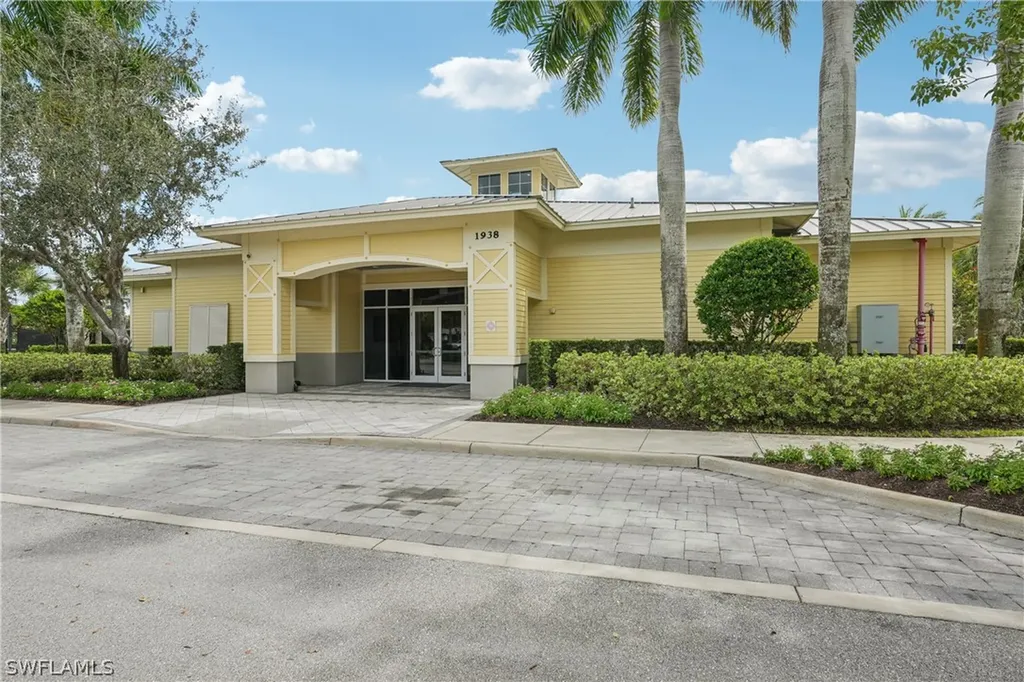 1751 Alameda Drive Naples FL 34120
