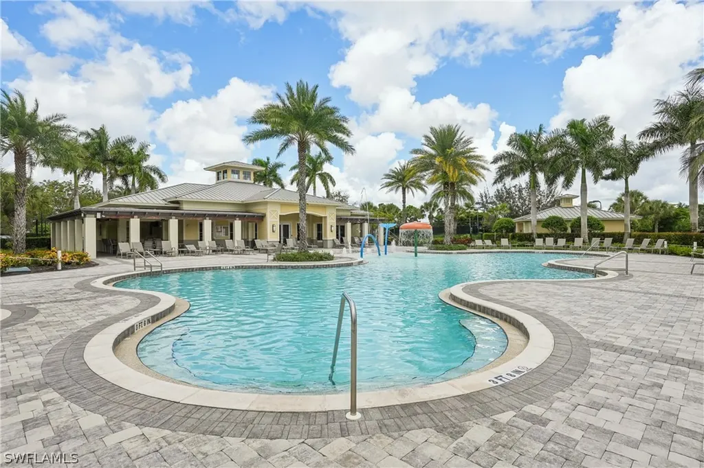 1751 Alameda Drive Naples FL 34120