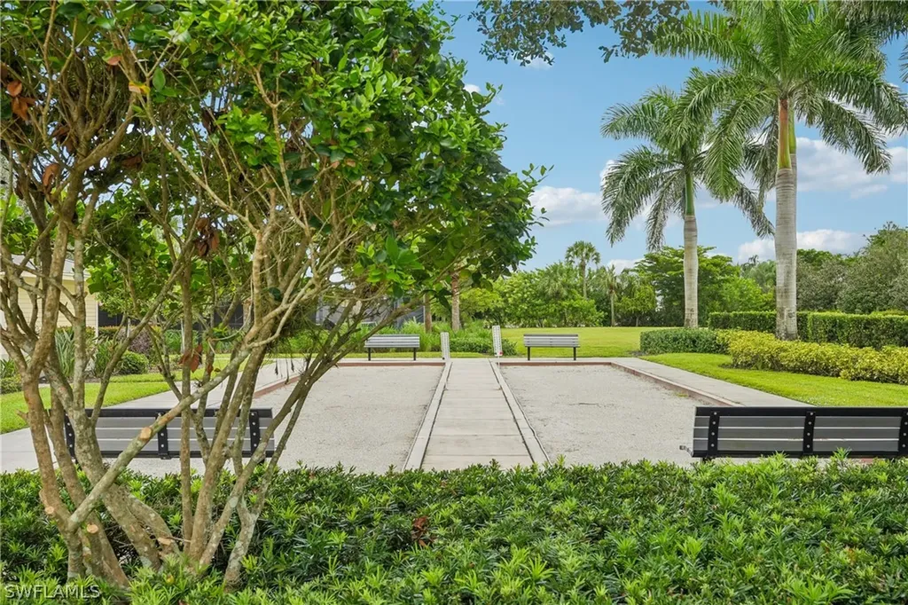 1751 Alameda Drive Naples FL 34120