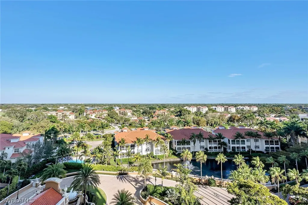 6597 Nicholas Boulevard Naples FL 34108