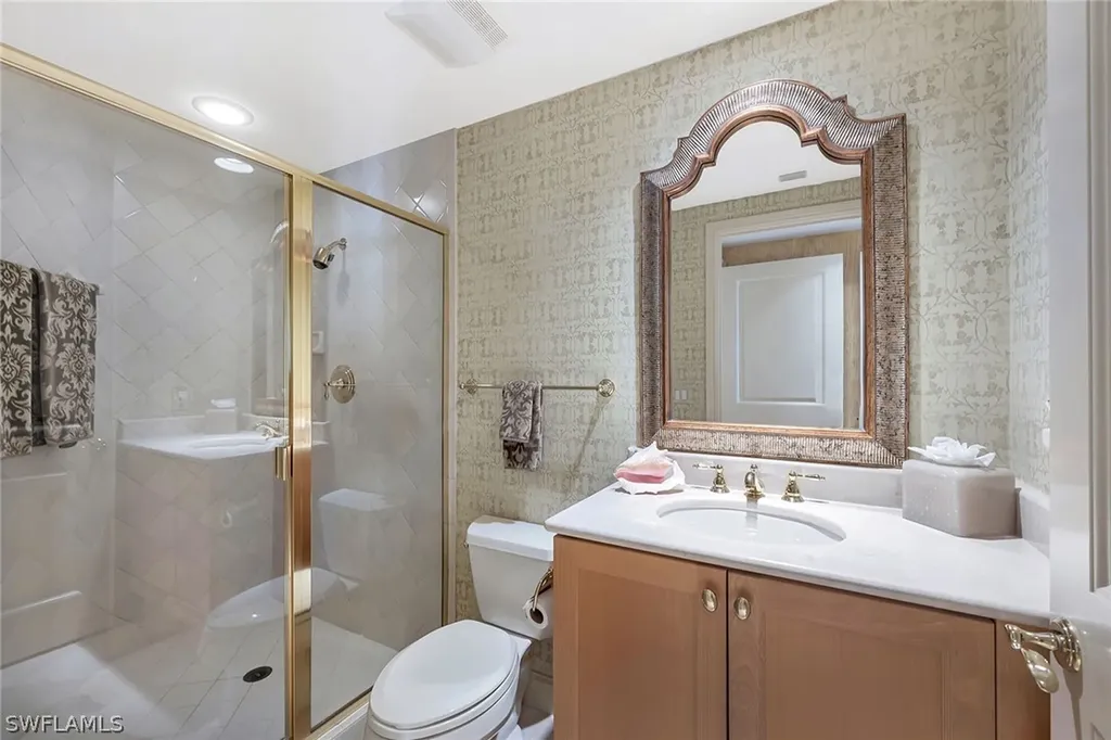 6597 Nicholas Boulevard Naples FL 34108
