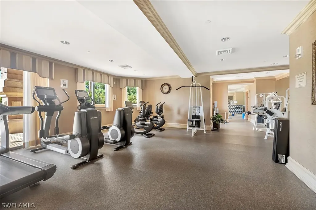 6597 Nicholas Boulevard Naples FL 34108