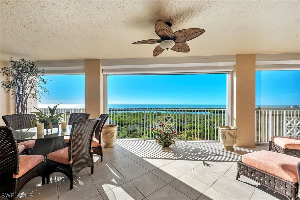 6597 Nicholas Boulevard Naples FL 34108