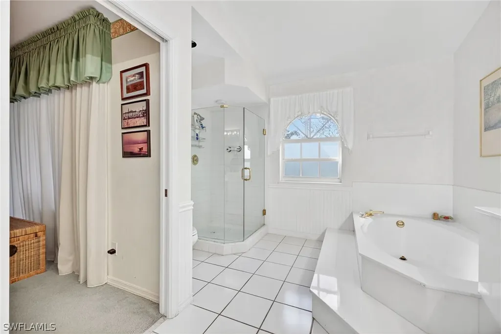 242 Via Perignon Naples FL 34119