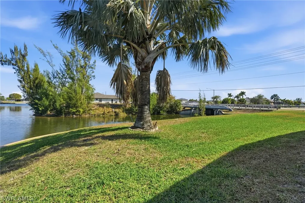 1135 Gleason Parkway Cape Coral FL 33914
