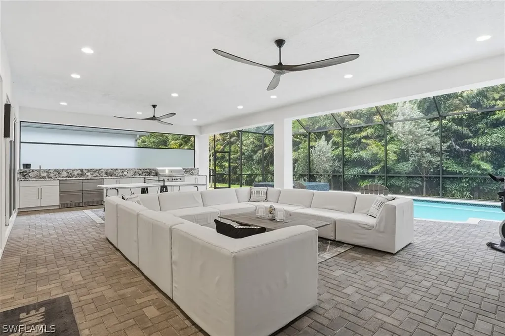 12350 Lavender Avenue Naples FL 34120