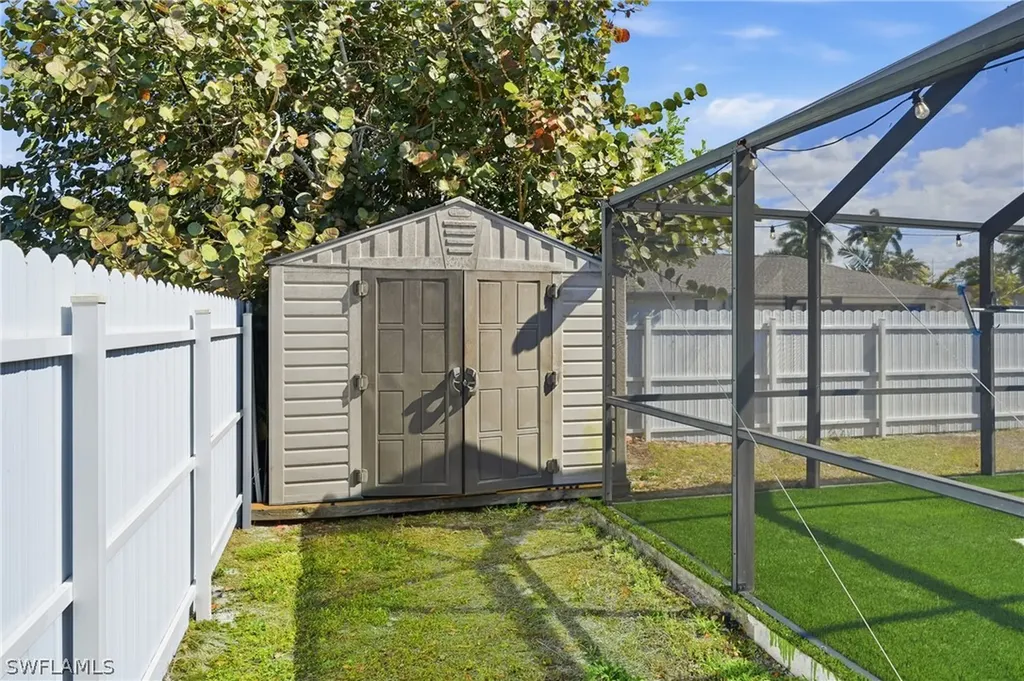 8441 Buena Vista Road Fort Myers FL 33967