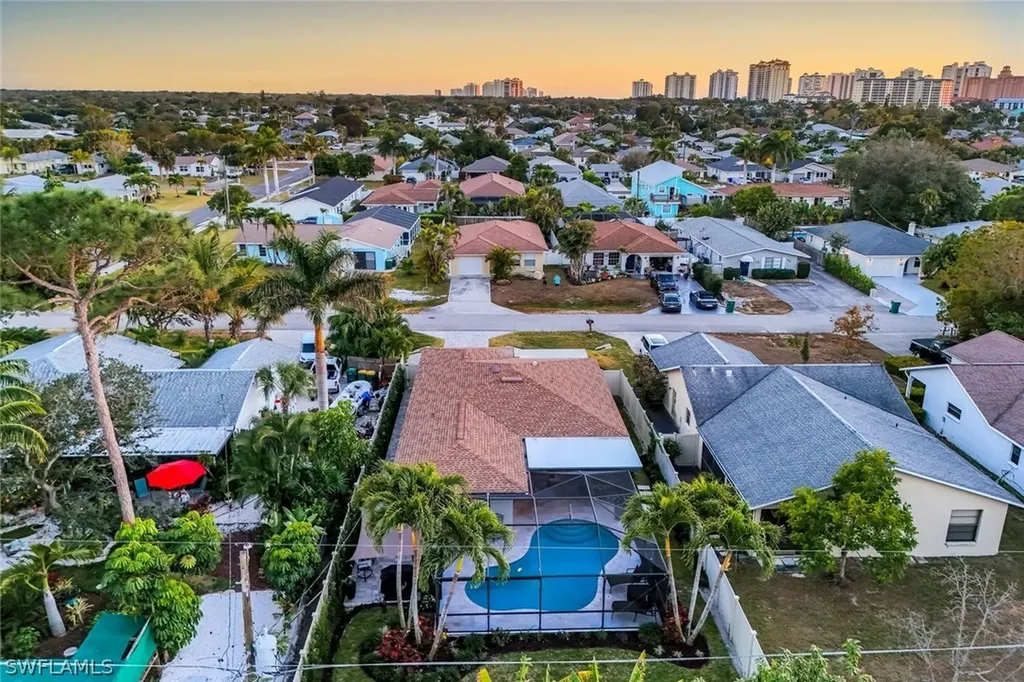 585 100th Avenue N Naples FL 34108