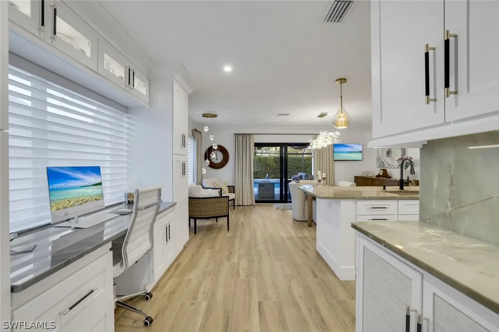 585 100th Avenue N Naples FL 34108