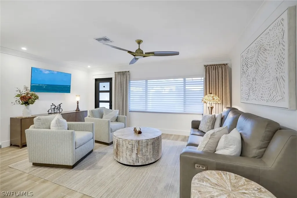 585 100th Avenue N Naples FL 34108