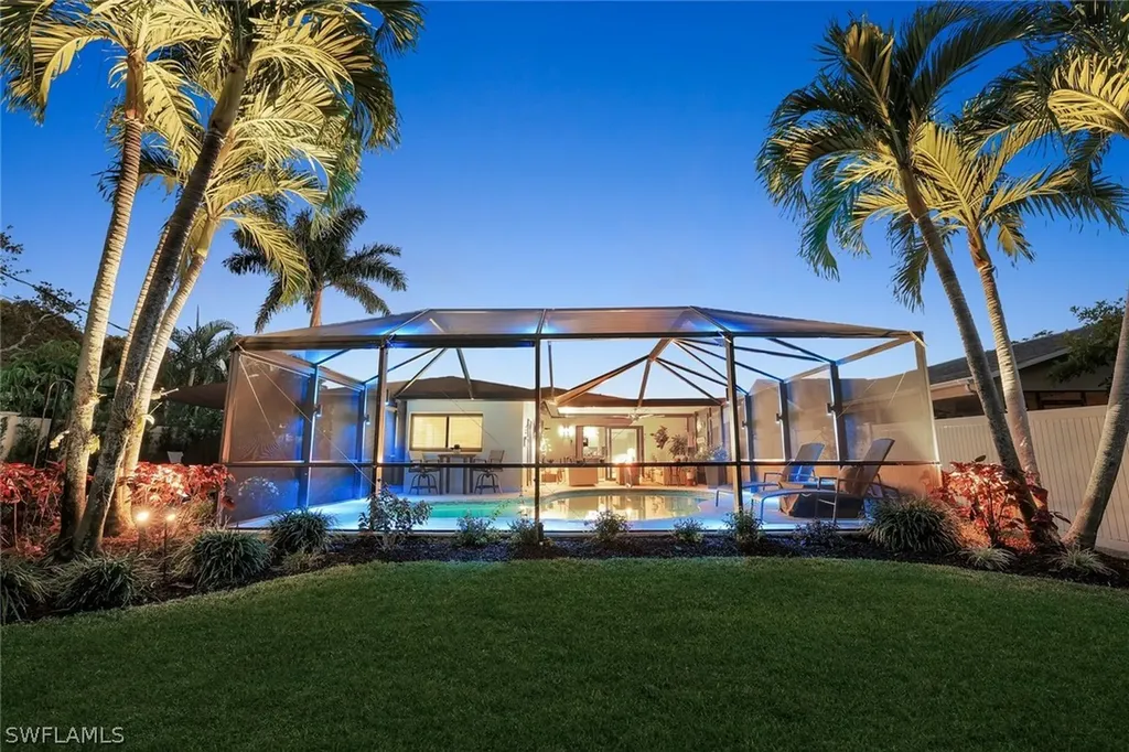 585 100th Avenue N Naples FL 34108