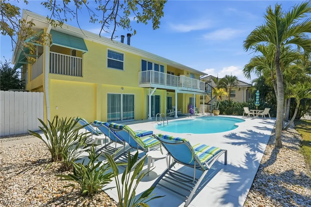 468 Capri Court Marco Island FL 34145