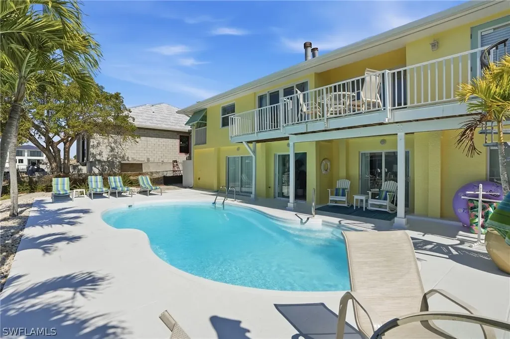 468 Capri Court Marco Island FL 34145