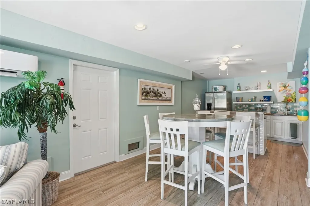 468 Capri Court Marco Island FL 34145